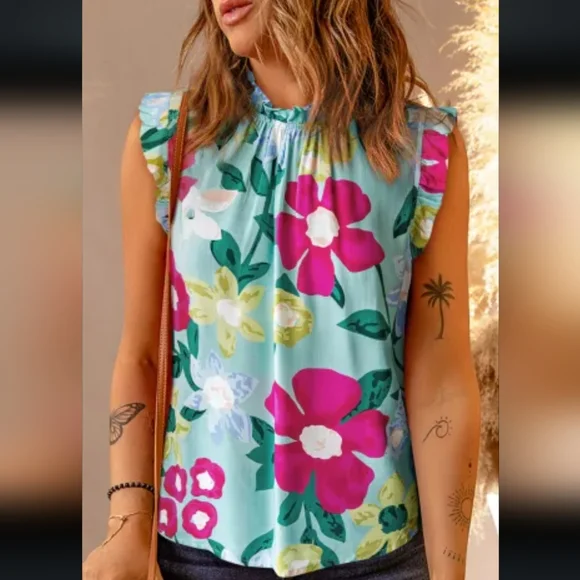 ♥️New Green floral top - Picture 12 of 16